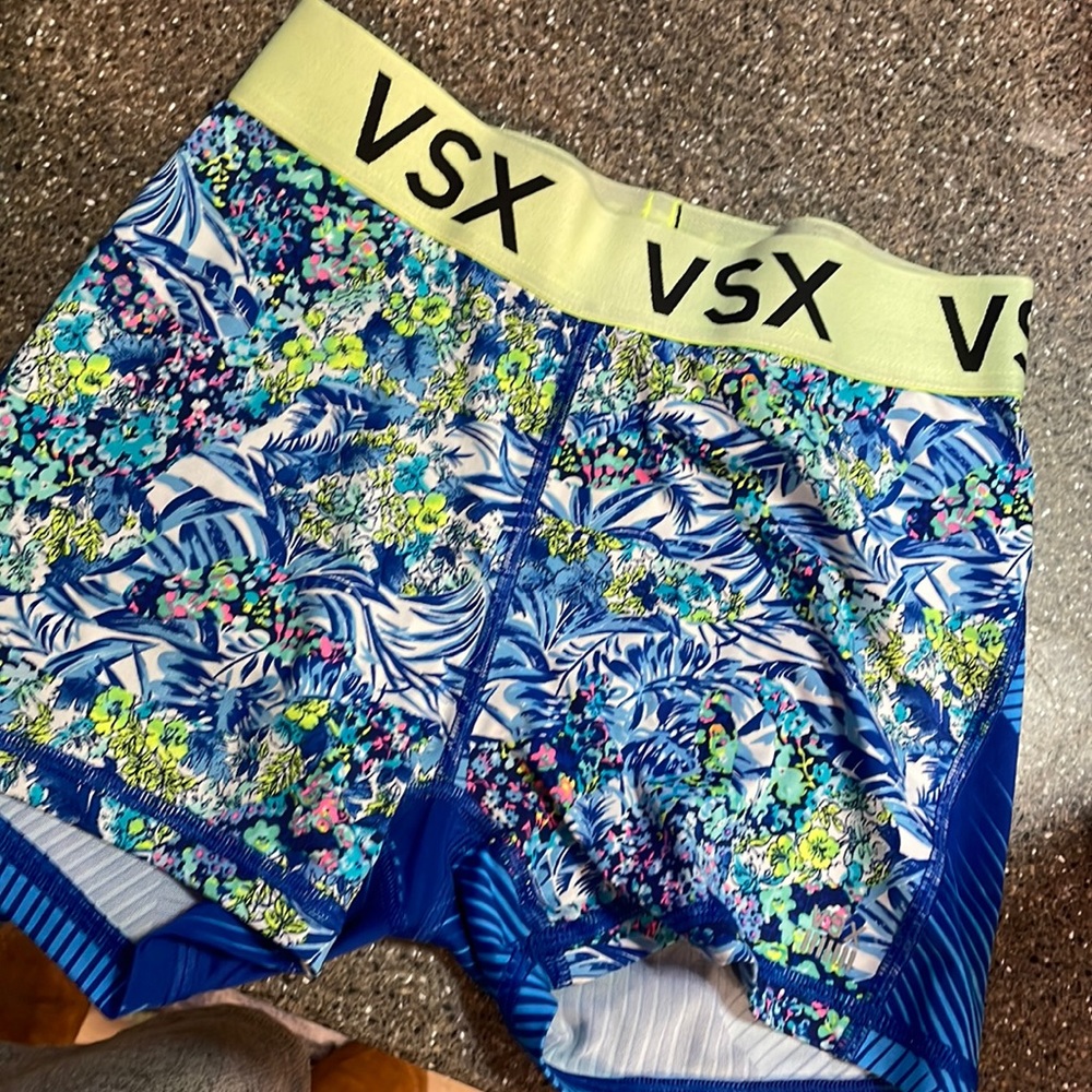 VS XS workout shorts